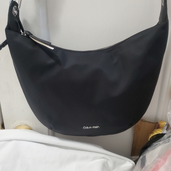 Calvin Klein Saddie Large Crossbody - Picture 9 of 10